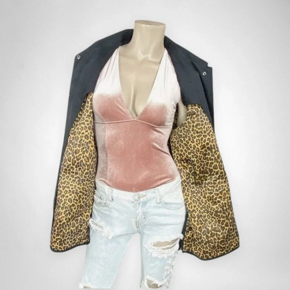 DENNIS BASSO Medium‎ Black Jacket With Leopard Print Lining & Cuffs